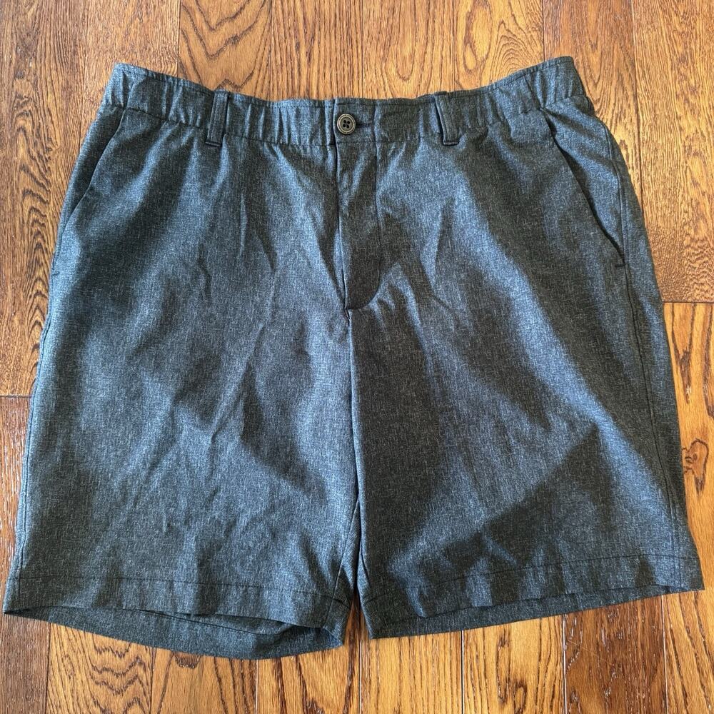 Under Armour HeatGear Loose Golf Shorts Mens 38 Gray Stretch Waist Flat Front